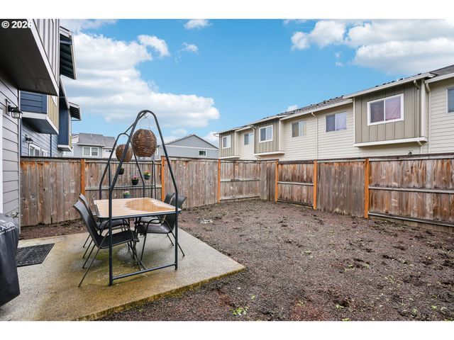 1275 S 28TH Ave, Cornelius, OR 97113