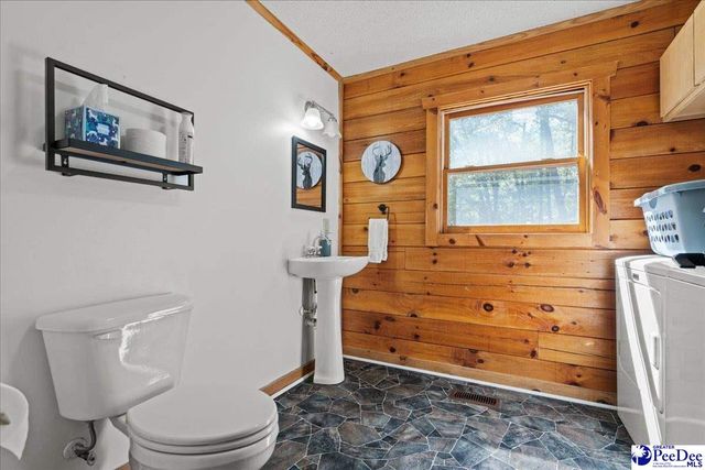 6416 E Old Marion Hwy, Florence, SC 29506