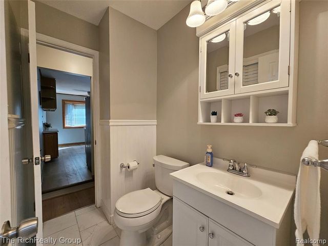 33900 Beechnut Street, Westland, MI 48186