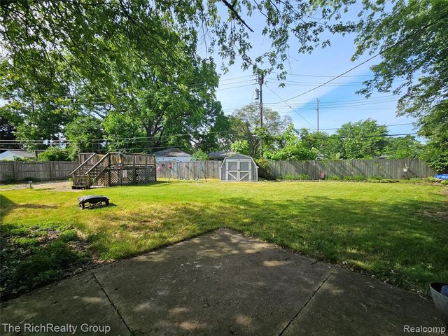 33900 Beechnut Street, Westland, MI 48186