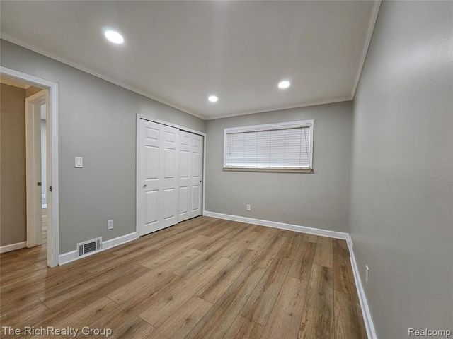 33900 Beechnut Street, Westland, MI 48186