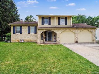 428 Carrie Drive, Flushing, MI 48433