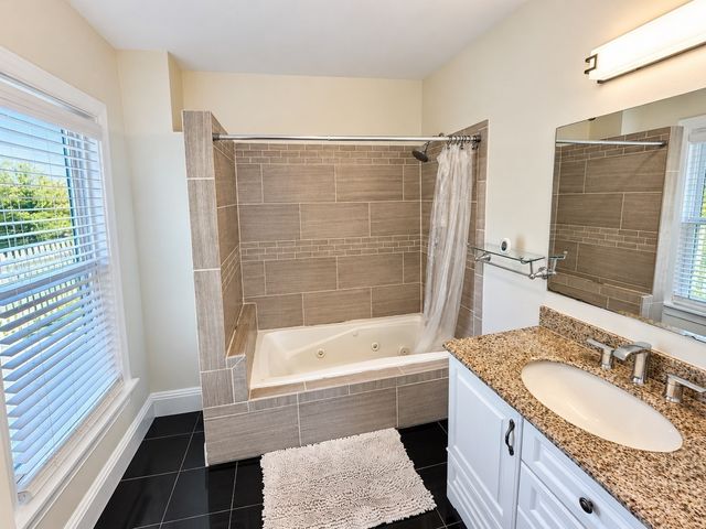 57 Melvin 2, Wakefield, MA 01880