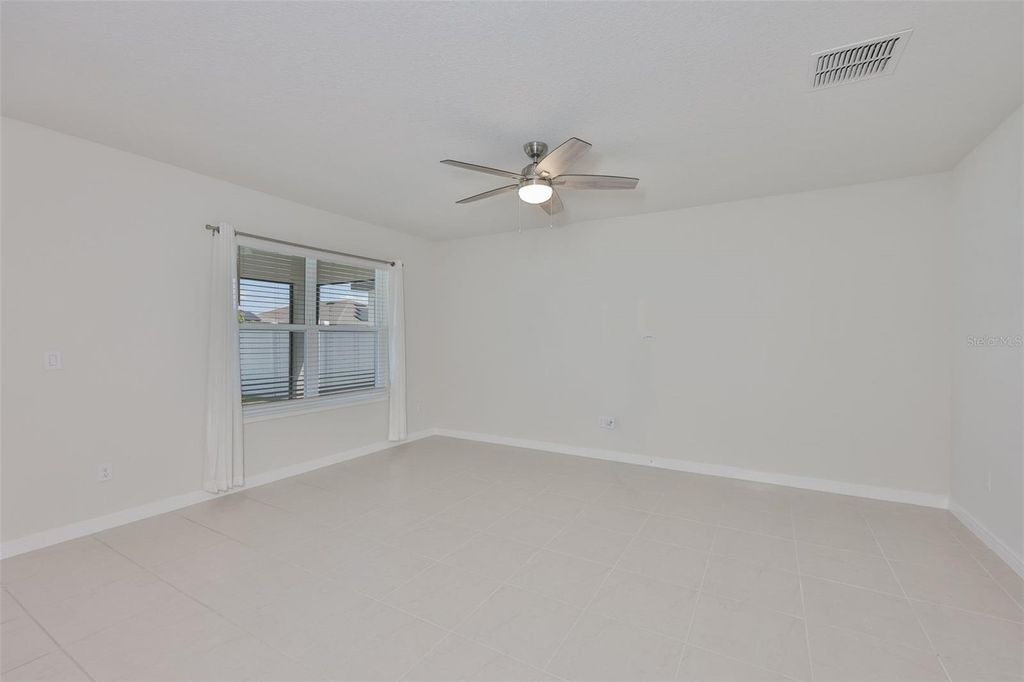 Image 22 of property listing at 1002 TIDAL ROCK AVENUE, Ruskin, FL 33570