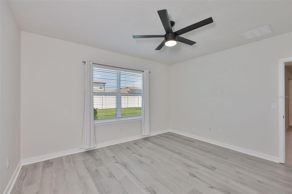 Image 31 of property listing at 1002 TIDAL ROCK AVENUE, Ruskin, FL 33570