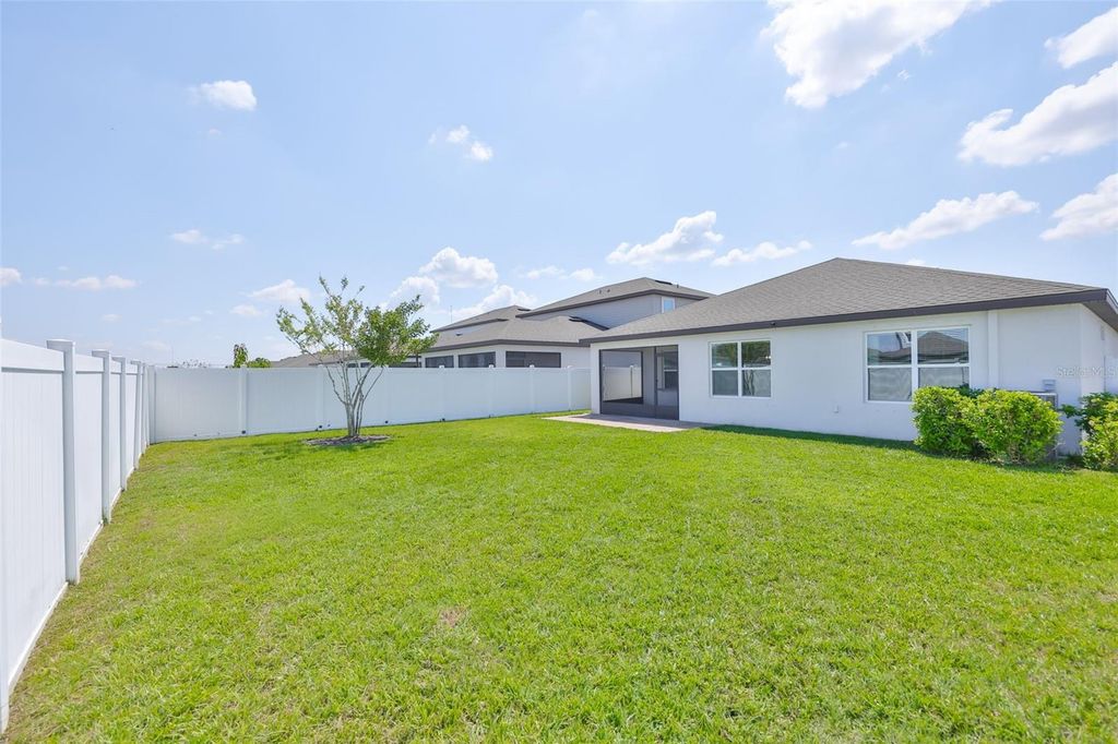 Image 42 of property listing at 1002 TIDAL ROCK AVENUE, Ruskin, FL 33570