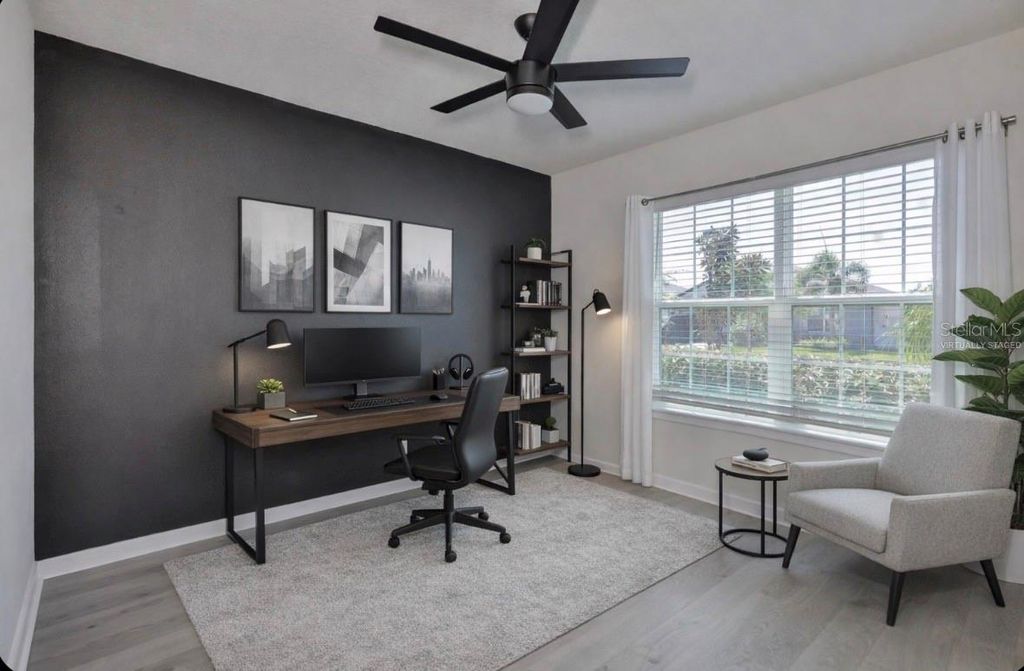 Image 8 of property listing at 1002 TIDAL ROCK AVENUE, Ruskin, FL 33570