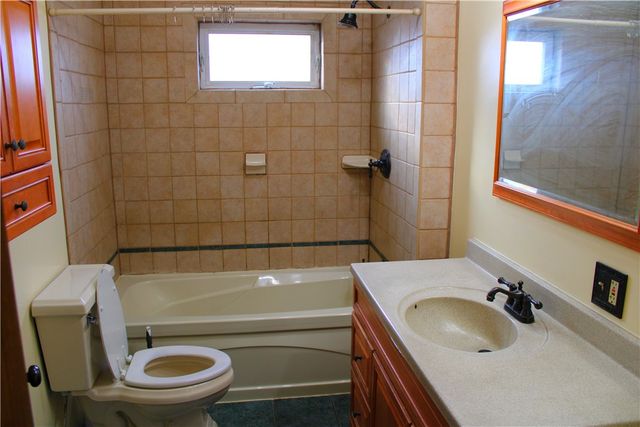 28 Elizabeth Street, Pawtucket, RI 02861