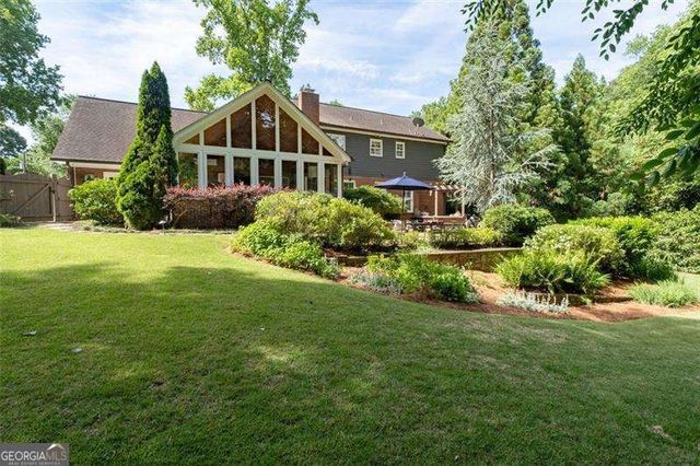 1018 Redfield Lane, Atlanta, GA 30338