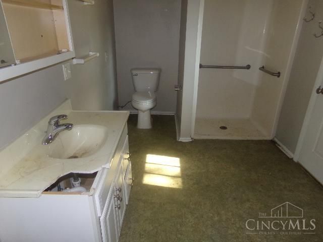 608 Richardson Drive, Middletown, OH 45042