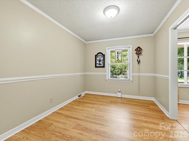 8812 Crestwood Drive, Mount Pleasant, NC 28124
