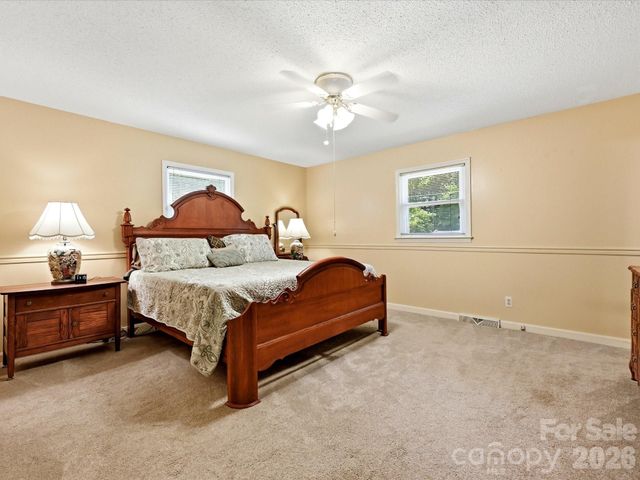 8812 Crestwood Drive, Mount Pleasant, NC 28124