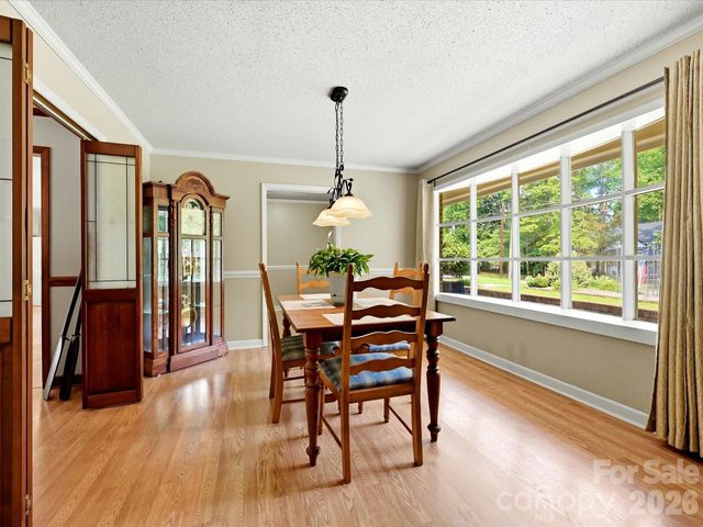 8812 Crestwood Drive, Mount Pleasant, NC 28124