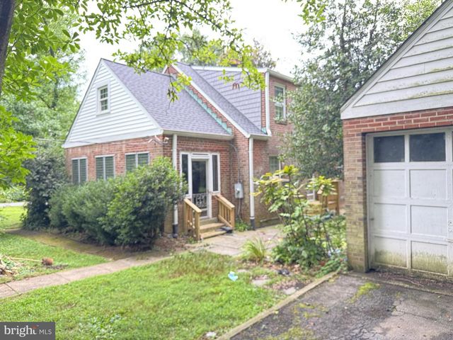 6420 SPRING TER, Falls Church, VA 22042
