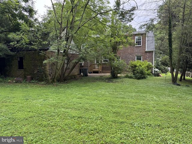 6420 SPRING TER, Falls Church, VA 22042