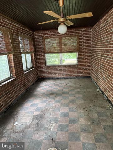 6420 SPRING TER, Falls Church, VA 22042