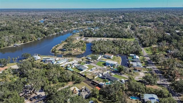 8615 PARKWAY CIRCLE, Riverview, FL 33569