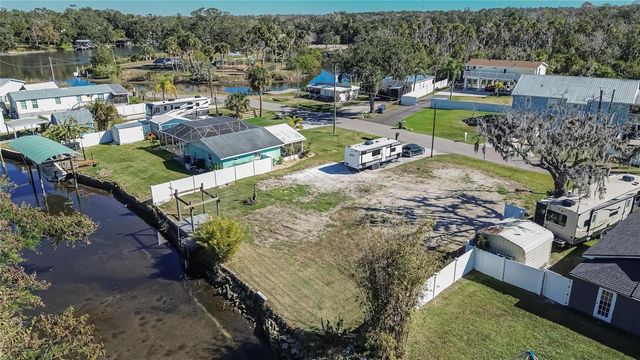 8615 PARKWAY CIRCLE, Riverview, FL 33569