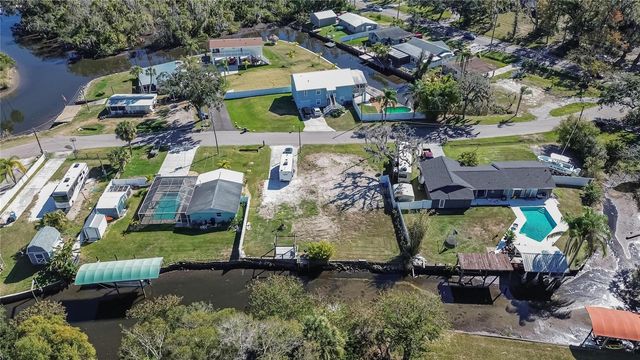 8615 PARKWAY CIRCLE, Riverview, FL 33569