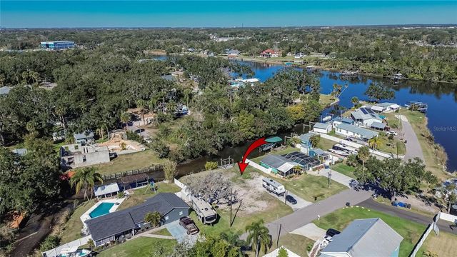 8615 PARKWAY CIRCLE, Riverview, FL 33569