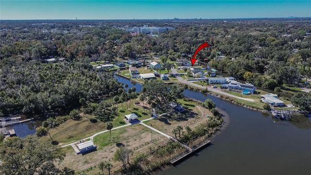 8615 PARKWAY CIRCLE, Riverview, FL 33569