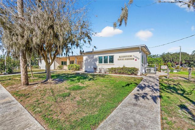 8615 PARKWAY CIRCLE, Riverview, FL 33569