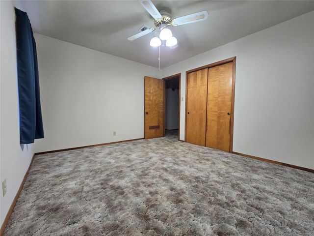 607 S Main Street, Dayton, TX 77535