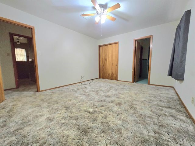 607 S Main Street, Dayton, TX 77535