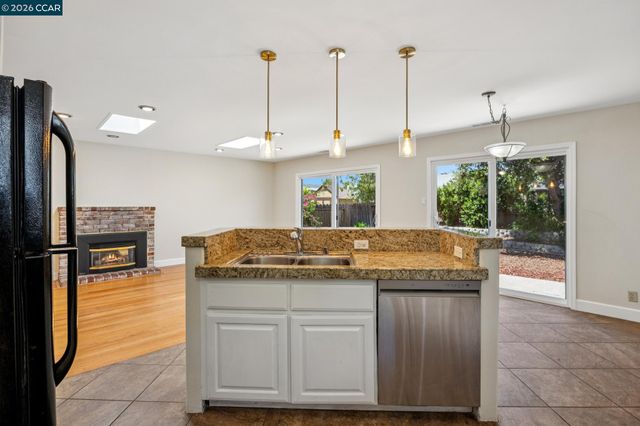 6163 BRITTANY, Newark, CA 94560