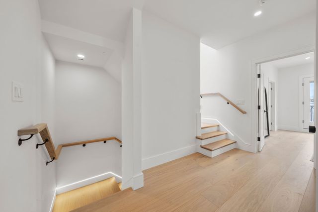136 West 8th 3, Boston, MA 02127