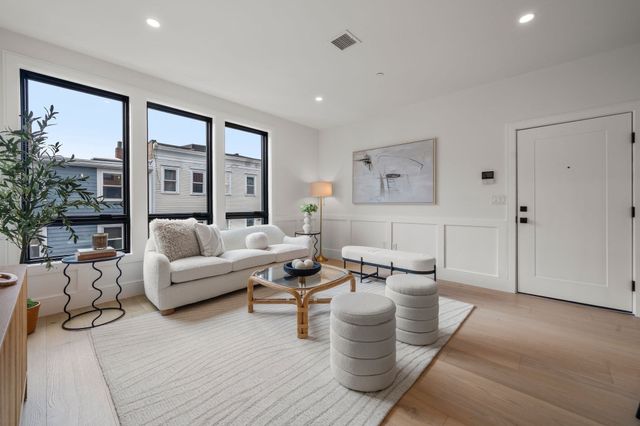 136 West 8th 3, Boston, MA 02127