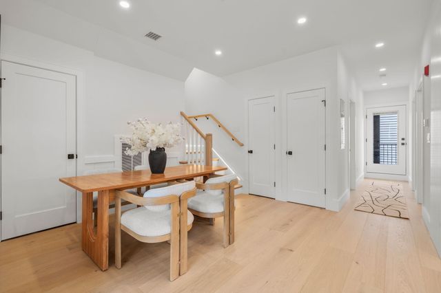 136 West 8th 3, Boston, MA 02127