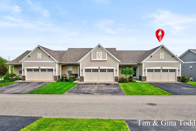 903 S Center Park Drive Sw 14, Byron Twp, MI 49315