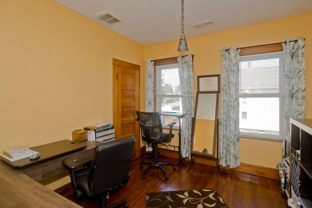84 George Street, Westfield, MA 01085