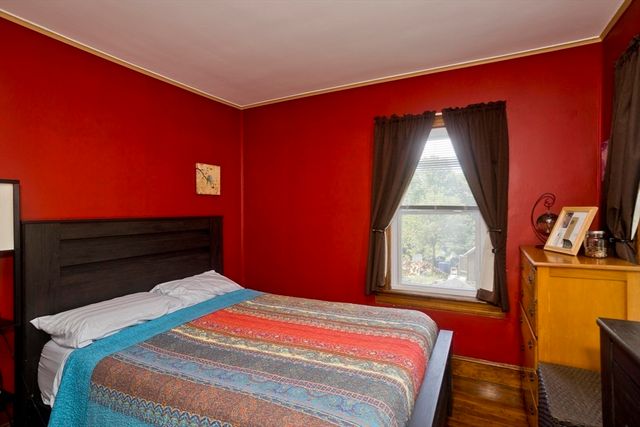 84 George Street, Westfield, MA 01085