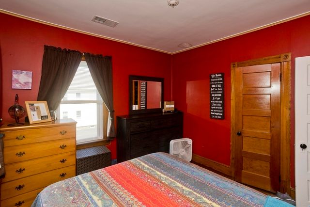 84 George Street, Westfield, MA 01085