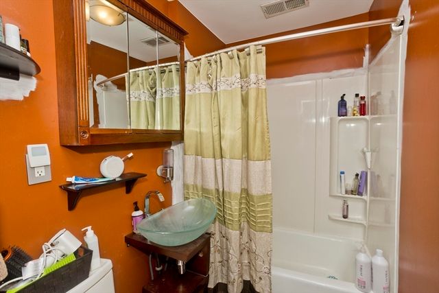84 George Street, Westfield, MA 01085