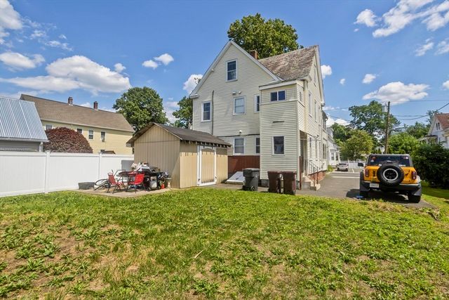 84 George Street, Westfield, MA 01085