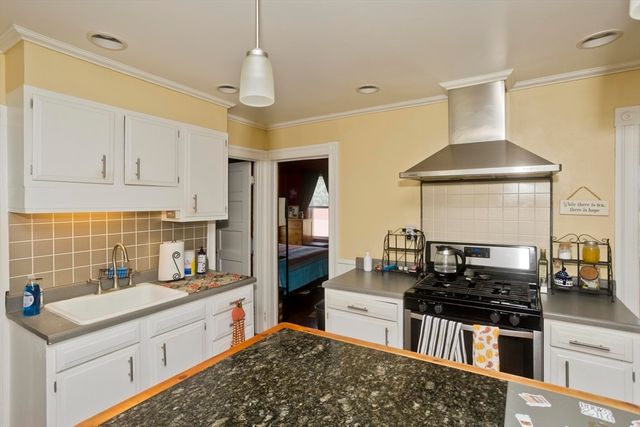 84 George Street, Westfield, MA 01085