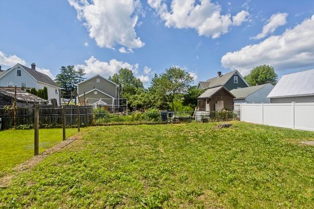 84 George Street, Westfield, MA 01085