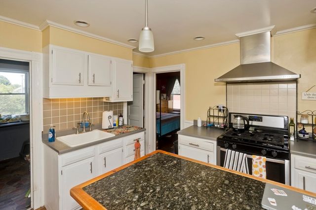 84 George Street, Westfield, MA 01085
