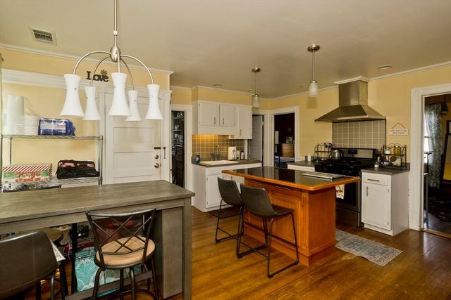 84 George Street, Westfield, MA 01085