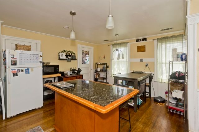 84 George Street, Westfield, MA 01085