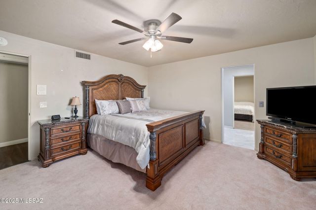 4821 E Winged Foot Place, Tucson, AZ 85718