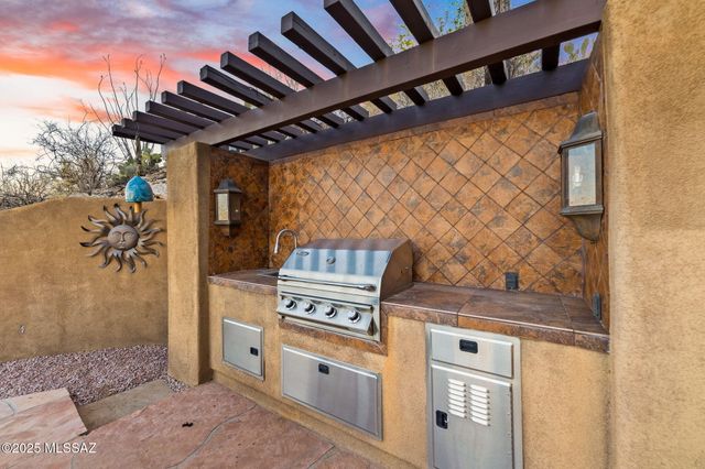 4821 E Winged Foot Place, Tucson, AZ 85718