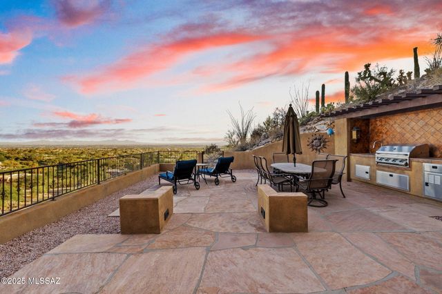 4821 E Winged Foot Place, Tucson, AZ 85718