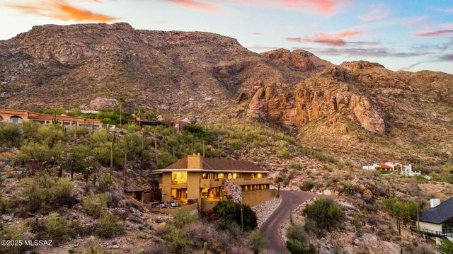 4821 E Winged Foot Place, Tucson, AZ 85718