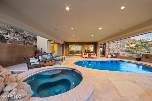 4821 E Winged Foot Place, Tucson, AZ 85718