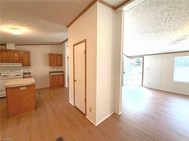 1042 Wells Creek Road, Madison, NC 27025