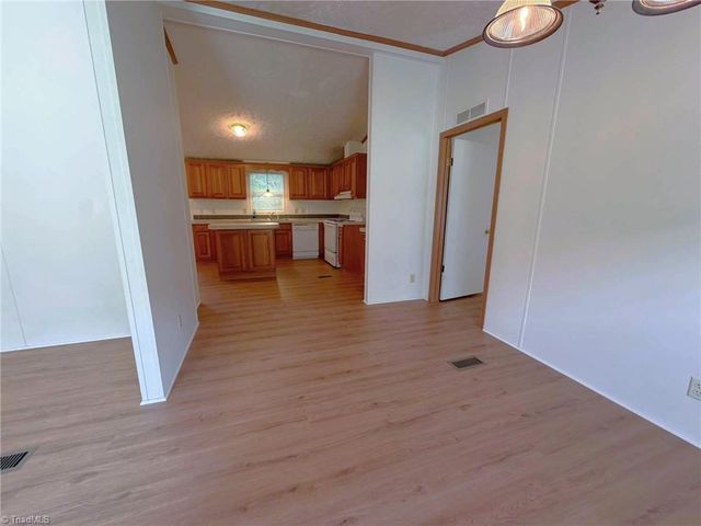 1042 Wells Creek Road, Madison, NC 27025